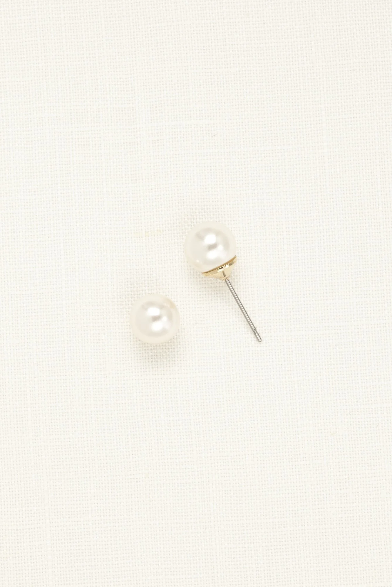 Classic Stud Pearl Earring - Image 3
