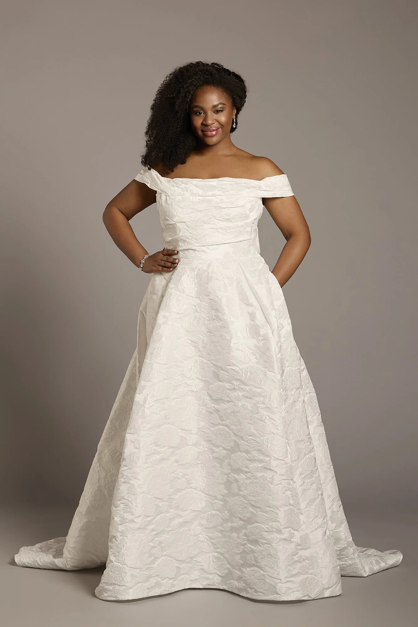 Off-the-Shoulder Jacquard Ball Gown Wedding Dress - Image 4